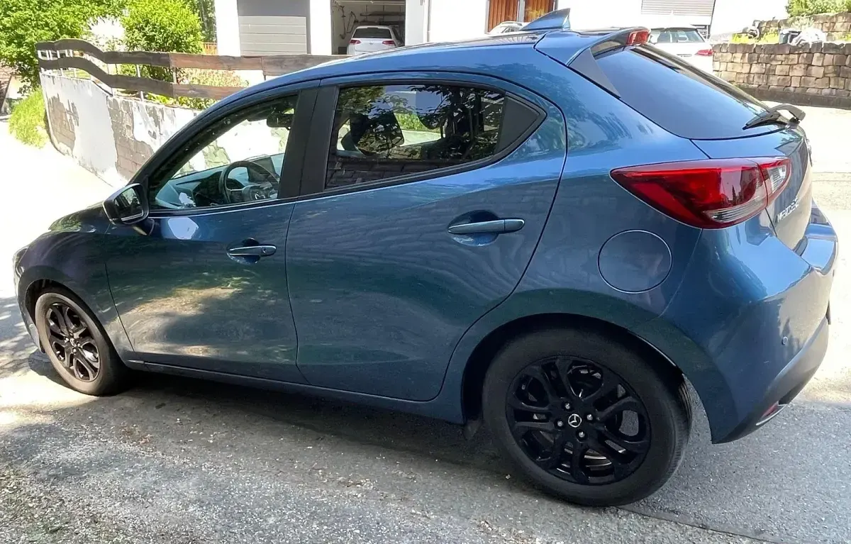 Gebraucht Mazda 2 Kizoku 90 PS (66 kW) 2018 Blau Kleinwagen