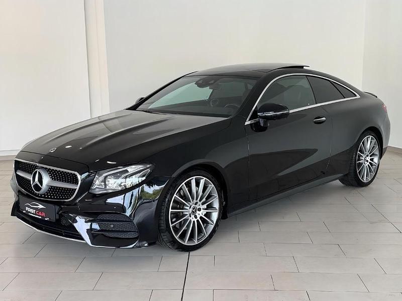 Schwarz Gebraucht 2017 Mercedes E220 AMG line Coupé | 32.490 € (Etwas zu teuer) - Bild 1/4