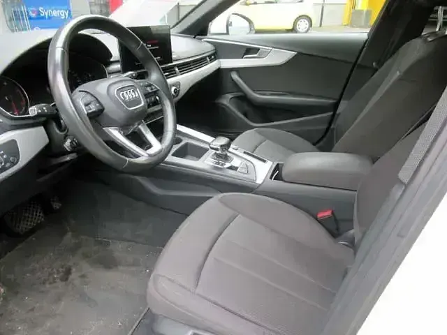 Gebraucht Audi A4 Design 136 PS (100 kW) 2021 Weiß Kombi