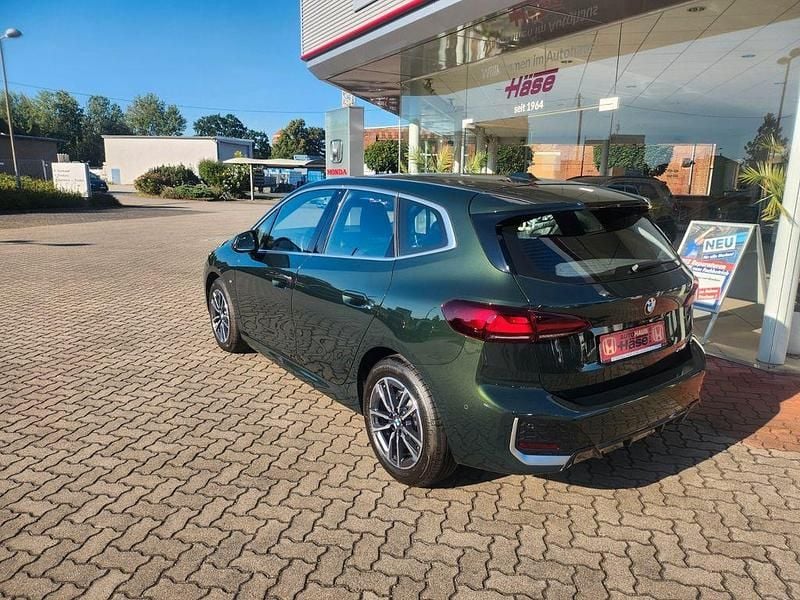 Gebraucht BMW 218 Active Tourer M Sport 136 PS (100 kW) 2023 Grün Van / Kleinbus