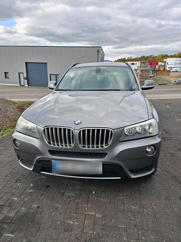 Gebraucht BMW X3 177 PS (130 kW) 2011 Grau SUV