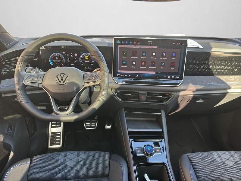 Gebraucht VW Tiguan Style 150 PS (110 kW) 2026 Delfingrau metallic (metallic) SUV