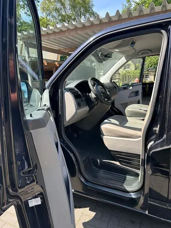Gebraucht VW T5 102 PS (75 kW) 2012 Schwarz Van