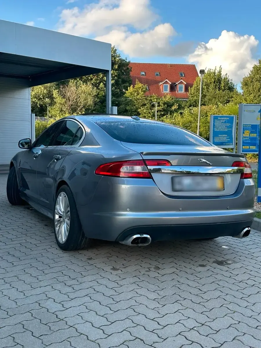 Gebraucht Jaguar XF 241 PS (177 kW) 2010 Limousine