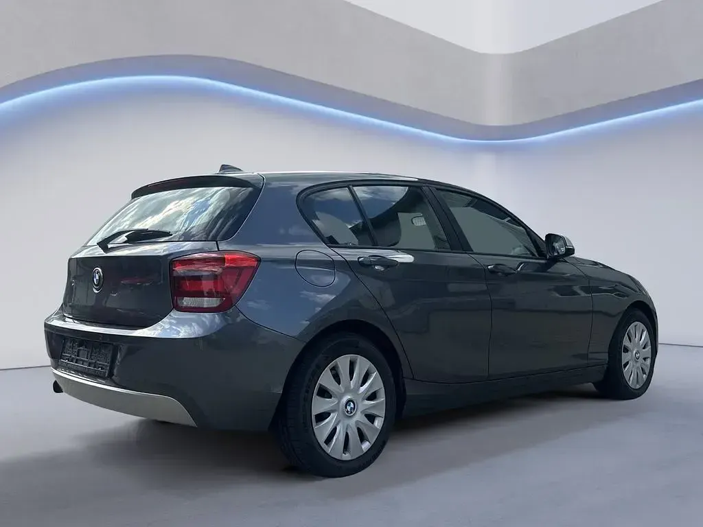 Gebraucht BMW 116 136 PS (100 kW) 2011 Grau Kleinwagen