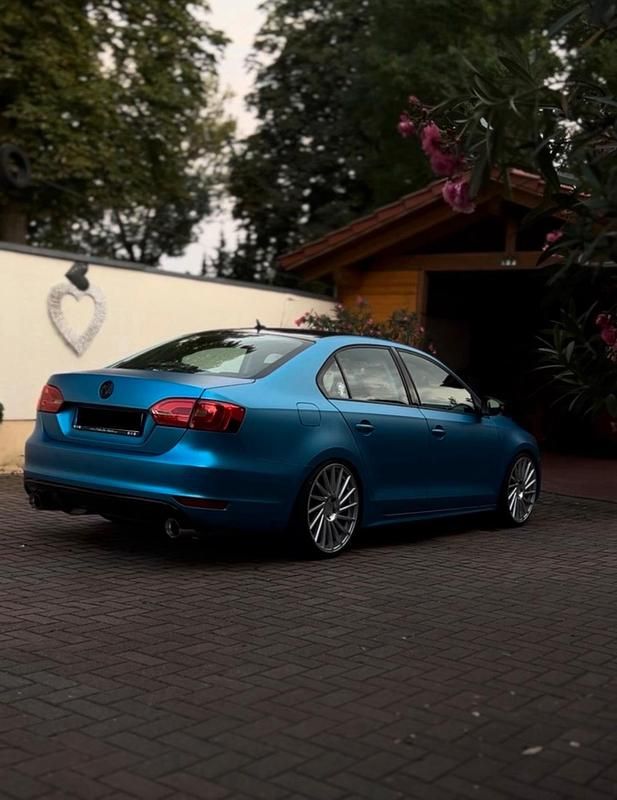 Gebraucht VW Jetta 122 PS (89 kW) 2014 Silber Limousine