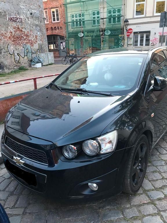 Schwarz Gebraucht 2012 Chevrolet Aveo Limousine | 3.500 € (Fairer Preis) - Bild 1/4