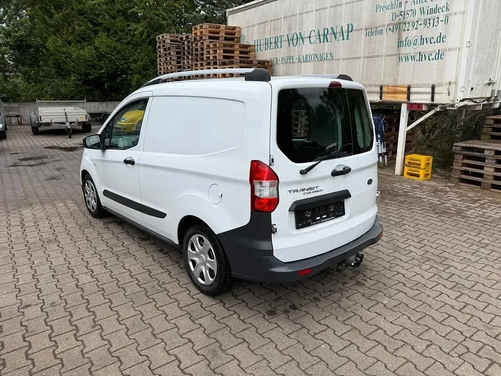 Gebraucht Ford Transit Trend 101 PS (74 kW) 2019 Weiß Van / Kleinbus