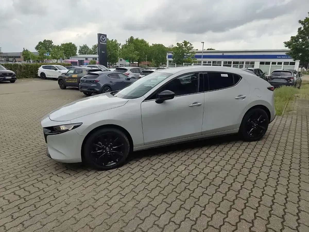 Neu Mazda 3 140 PS (102 kW) 2026 Ceramic Limousine