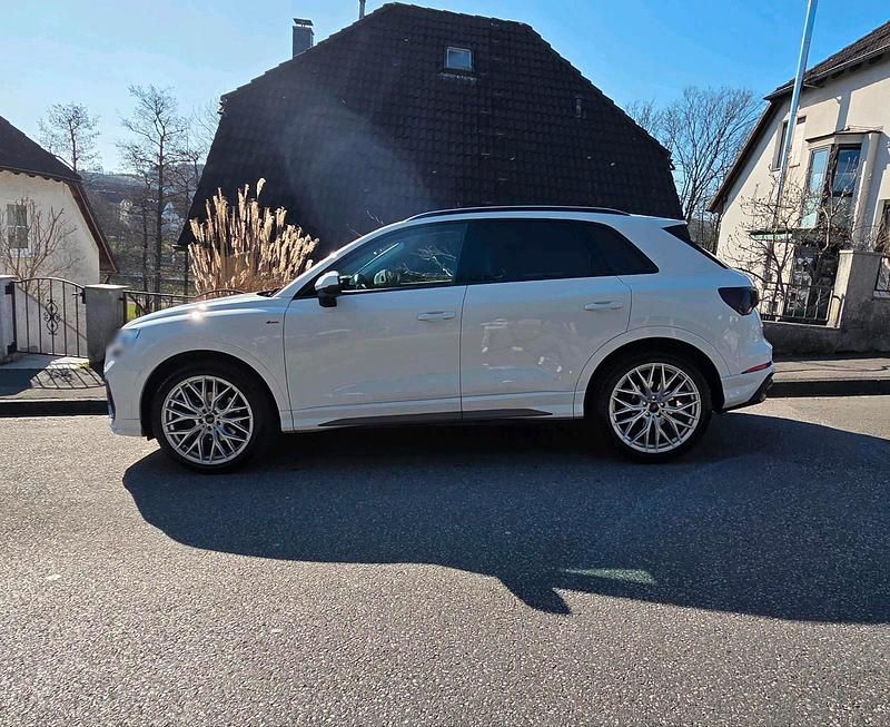 Gebraucht Audi Q3 S-Line 150 PS (110 kW) 2019 Weiß SUV