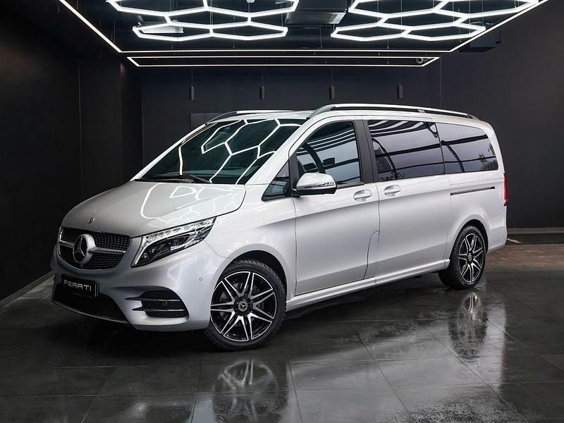 Silber Gebraucht 2022 Mercedes V250 Avantgarde Edition Van / Kleinbus | 52.900 € - Bild 1/4