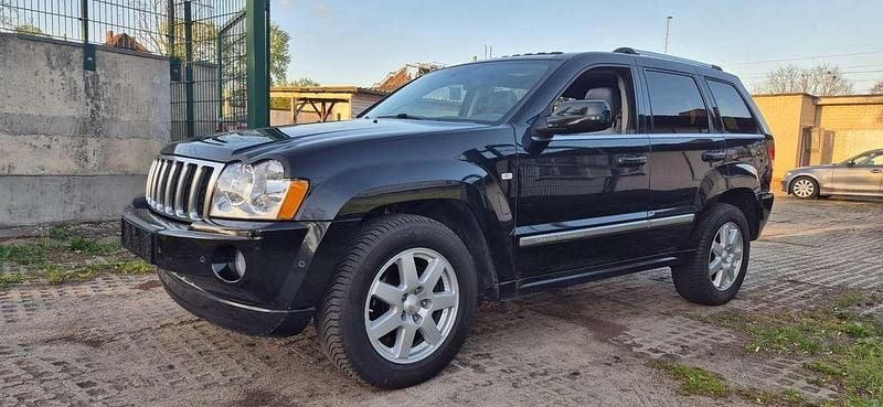 Gebraucht Jeep Grand Cherokee 218 PS (160 kW) 2006 Blackmetallic SUV