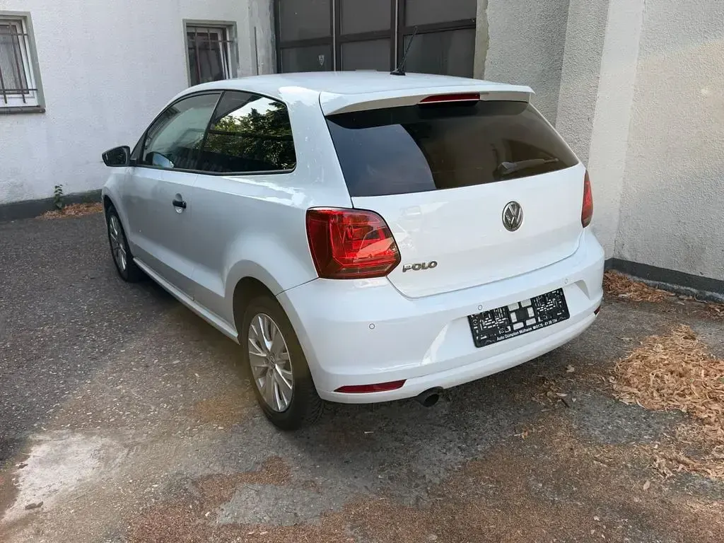 Gebraucht VW Polo Trendline 60 PS (44 kW) 2014 Weiß Limousine