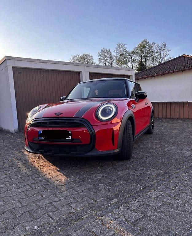 Gebraucht Mini Cooper Classic 136 PS (100 kW) 2021 Rot Kleinwagen