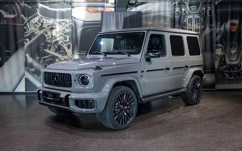 Classicgrau uni manufaktur Neu 2025 Mercedes G63 AMG AMG SUV | 268.345 € (Teuer) - Bild 1/4