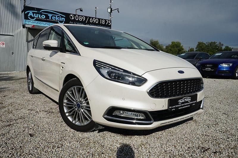 Gebraucht Ford S-MAX Vignale 209 PS (153 kW) 2017 Weiß Van / Kleinbus