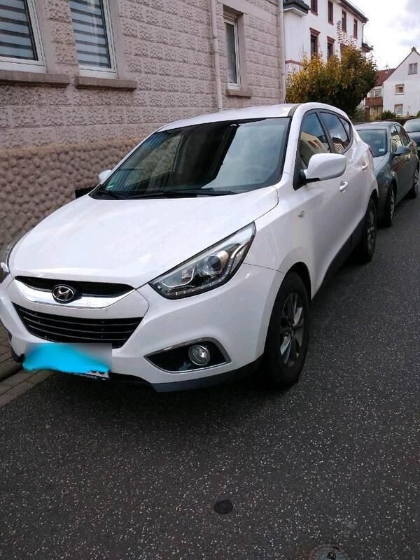 Weiß Gebraucht 2014 Hyundai ix35 SUV | 8.500 € (Guter Preis) - Bild 1/4