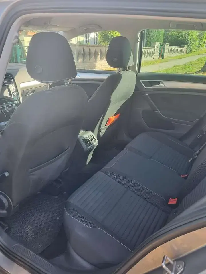 Gebraucht VW Golf VII Comfortline 105 PS (77 kW) 2014 Silber Kleinwagen
