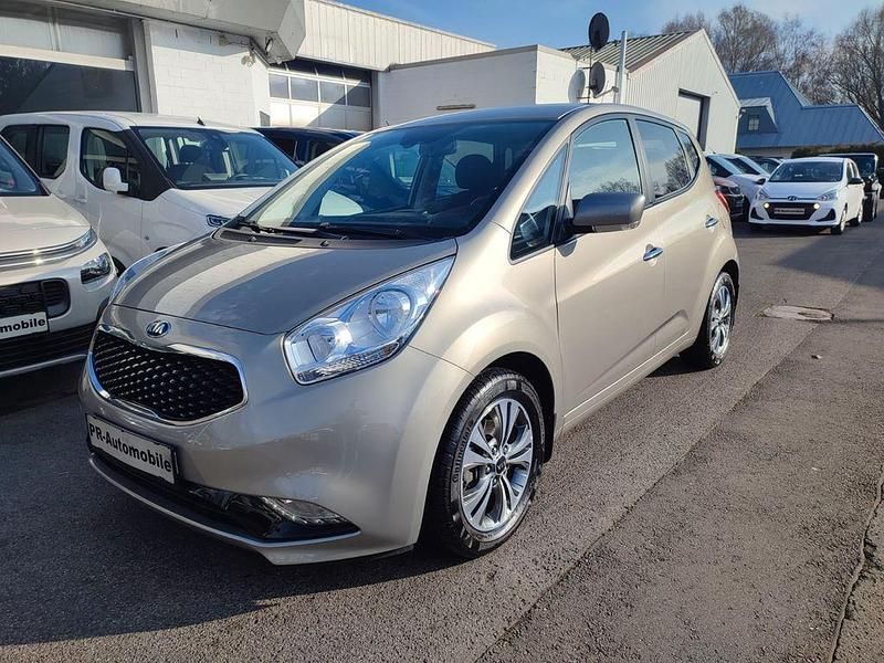 Gebraucht Kia Venga 125 PS (91 kW) 2017 Beige Kleinwagen