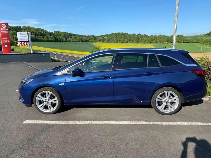 Gebraucht Opel Astra Elegance 131 PS (96 kW) 2020 Blau Kombi