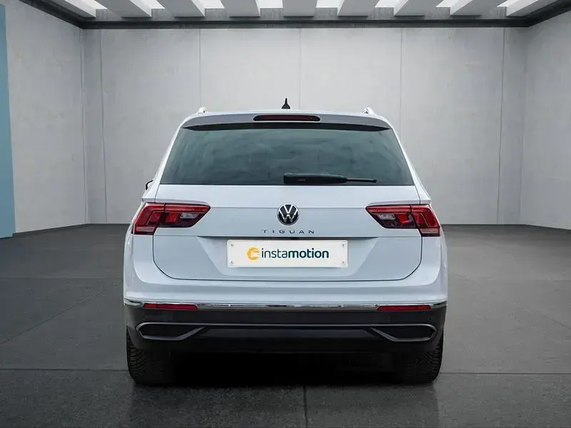 Gebraucht VW Tiguan 150 PS (110 kW) 2022 Weiß SUV