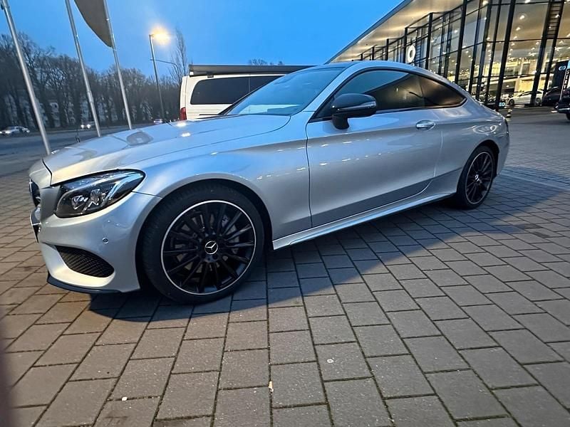 Silber Gebraucht 2018 Mercedes C400 Coupé | 33.500 € (Guter Preis) - Bild 1/4