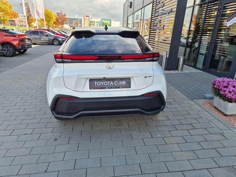 Gebraucht Toyota C-HR 223 PS (164 kW) 2025 040)/ black (202) (weiss SUV