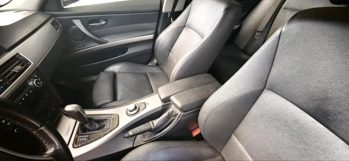 Gebraucht BMW 325 197 PS (144 kW) 2007 Schwarz Kombi