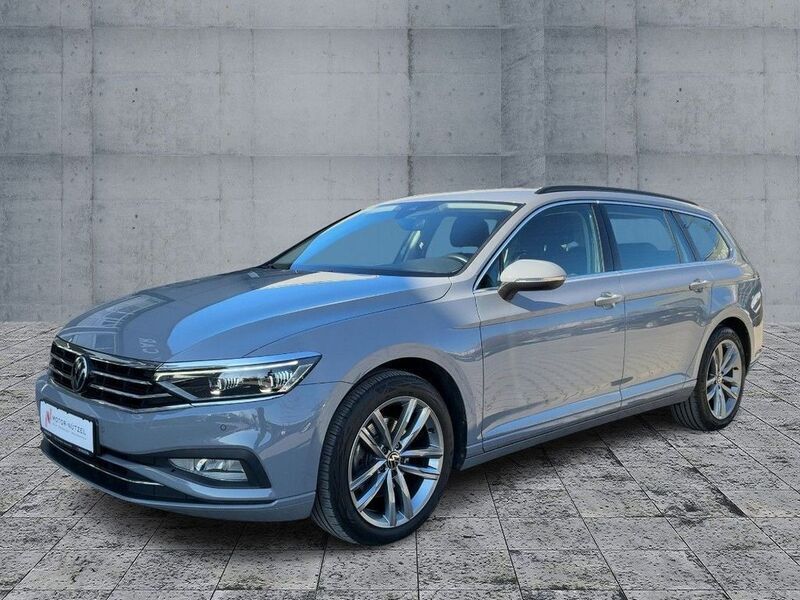 Gebraucht VW Passat Business 150 PS (110 kW) 2022 Mondsteingrau Kombi