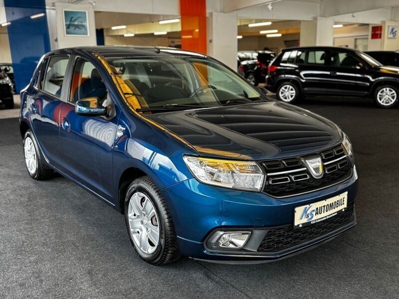 Blau Gebraucht 2017 Dacia Sandero Lauréate Kleinwagen | 7.350 € (Fairer Preis) - Bild 1/4
