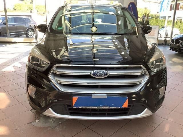 Gebraucht Ford Kuga Titanium 179 PS (131 kW) 2017 Schwarz SUV