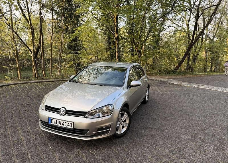Gebraucht VW Golf VII 140 PS (102 kW) 2013 Grau Limousine