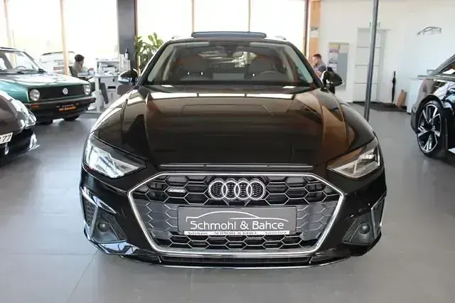 Gebraucht Audi A4 S-Line 204 PS (150 kW) 2023 Schwarz Kombi