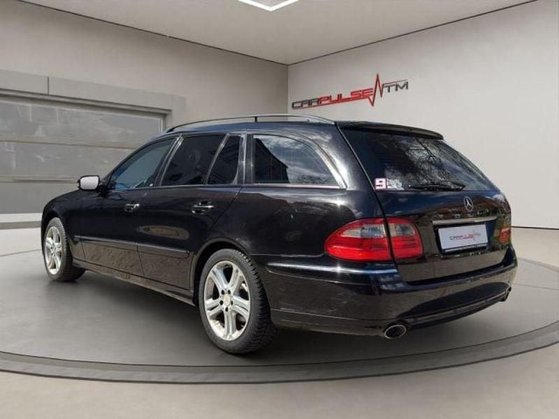 Gebraucht Mercedes E320 Avantgarde 224 PS (164 kW) 2006 Unbekannt Kombi