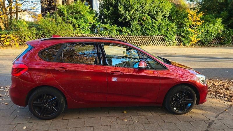 Gebraucht BMW 218 136 PS (100 kW) 2015 Rot Kombi