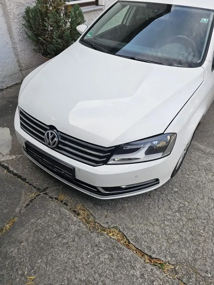 Gebraucht VW Passat 140 PS (102 kW) 2012 Weiß Kombi