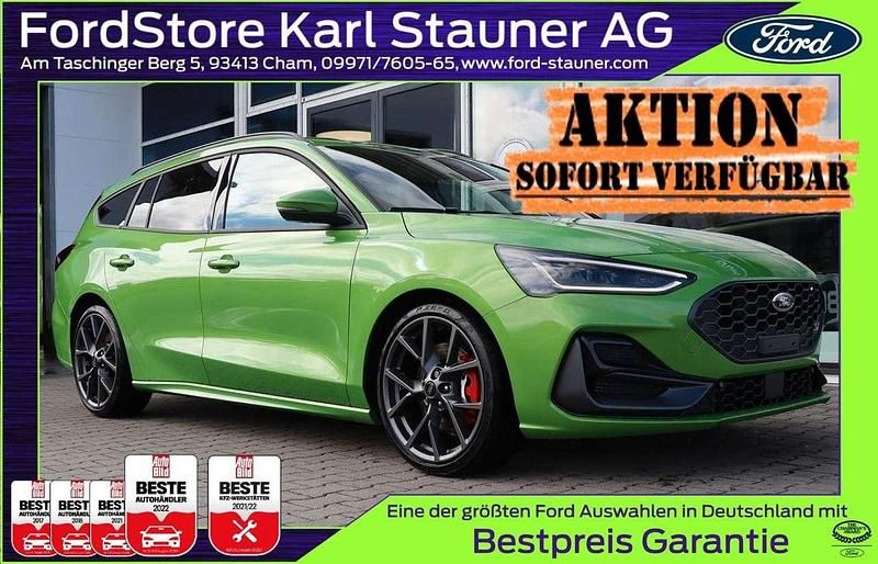 Mean green metallic Neu 2025 Ford Focus ST Kombi | 39.680 € (Guter Preis) - Bild 1/4