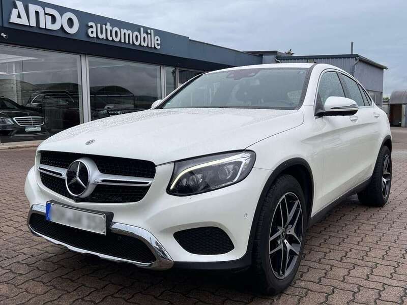 Diamantweiss metalliclack Gebraucht 2017 Mercedes GLC250 SUV | 29.900 € (Etwas zu teuer) - Bild 1/4