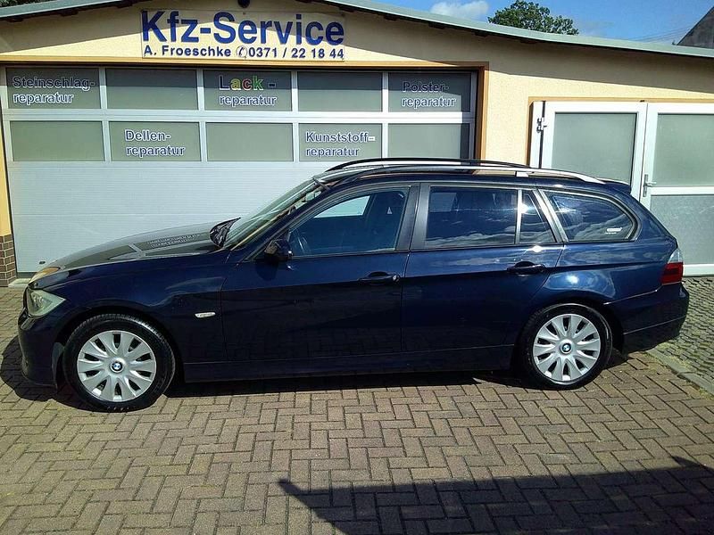 Blau Gebraucht 2006 BMW 318 Kombi | 3.590 € (Fairer Preis) - Bild 1/4