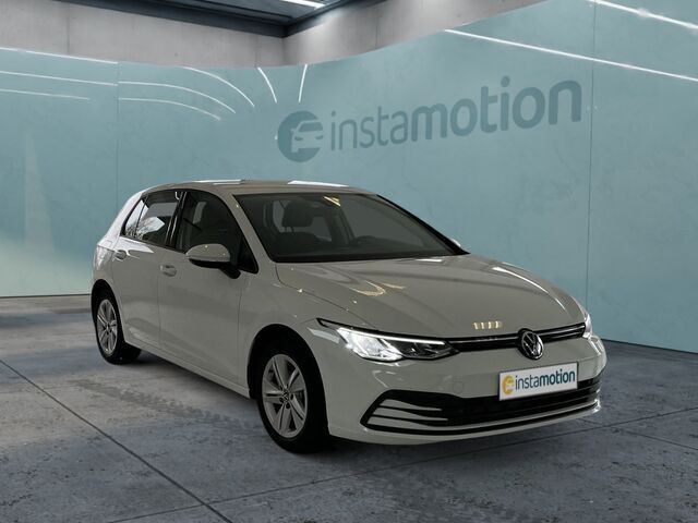 Weiß Gebraucht 2024 VW Golf VIII Limousine | 27.290 € (Guter Preis) - Bild 1/2