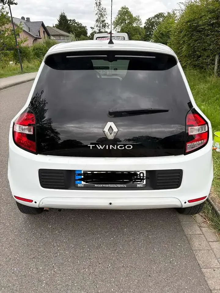 Gebraucht Renault Twingo LIMITED 90 PS (66 kW) 2018 Weiß Kleinwagen