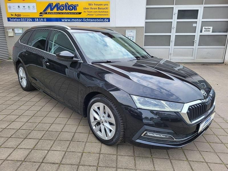 Blackmagic perleffekt Gebraucht 2022 Skoda Octavia Style Kombi | 22.210 € (Fairer Preis) - Bild 1/4