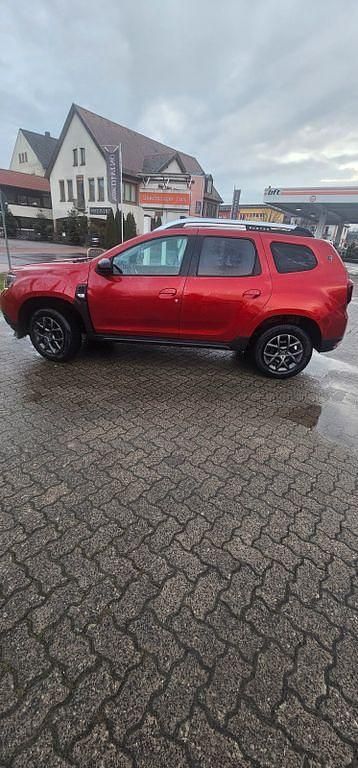Gebraucht Dacia Duster Celebration 101 PS (74 kW) 2020 Rot SUV