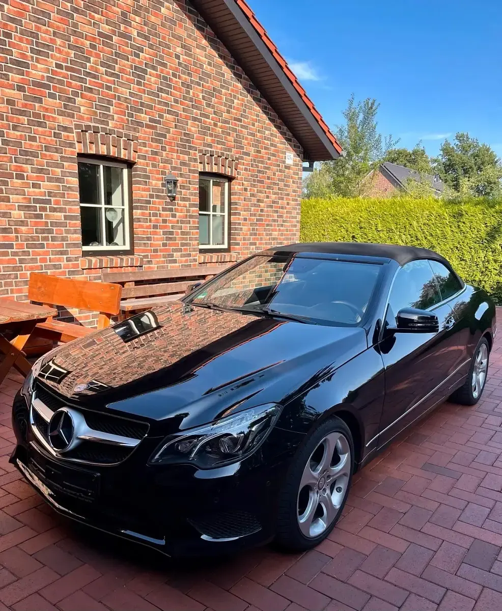 Gebraucht Mercedes E220 170 PS (125 kW) 2017 Schwarz Cabrio