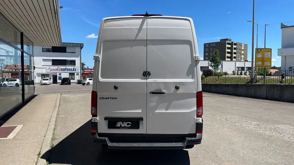 Gebraucht VW Crafter 140 PS (102 kW) 2023 Weiß Van