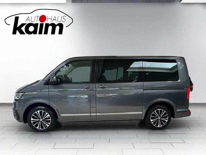 Usado VW Multivan Highline 2020 Gris Monovolumen