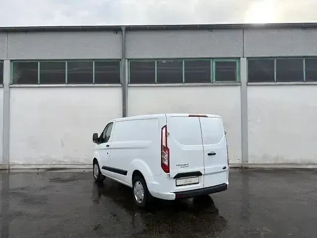 Gebraucht Ford Transit Custom 131 PS (96 kW) 2021 Andere Van