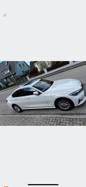 Gebraucht BMW 320 Advantage 190 PS (139 kW) 2020 Weiß Limousine