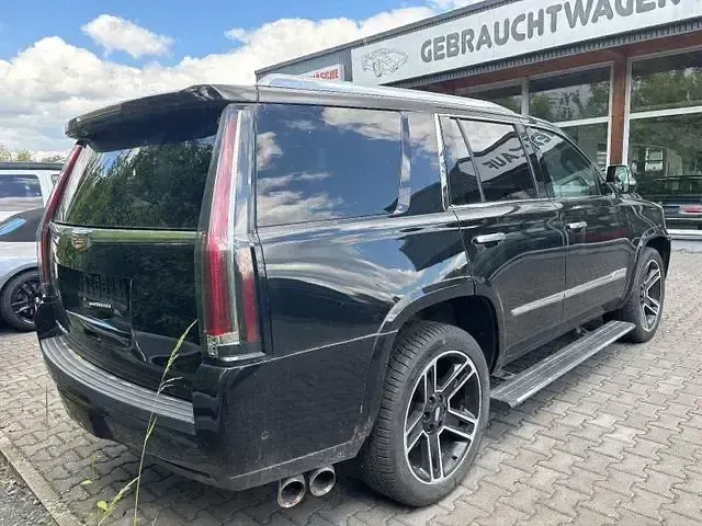 Gebraucht Cadillac Escalade 426 PS (313 kW) 2017 Schwarz SUV