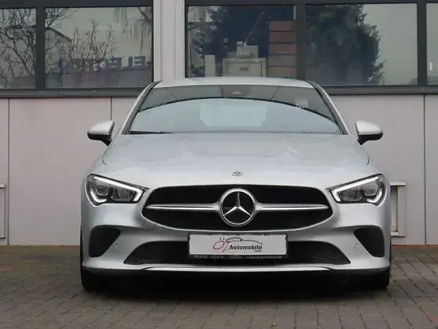 Gebraucht Mercedes CLA200 150 PS (110 kW) 2021 Silber Limousine